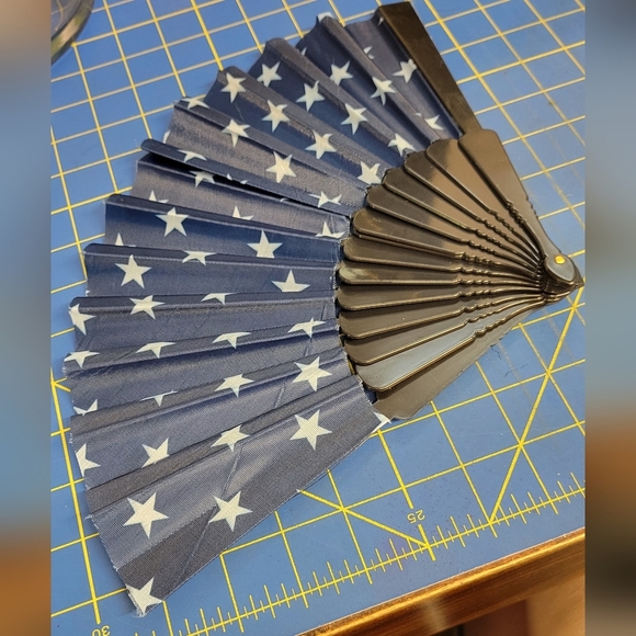 Patriotic Hand Fan Star Blue Fold Out Hand Fan 9 X 17 - Picture 1 of 4